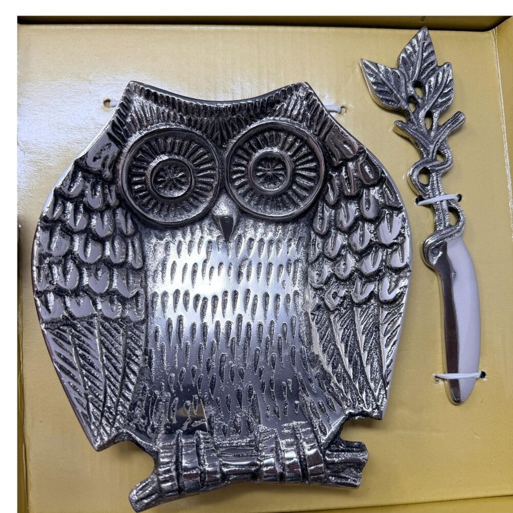 Unused Biltmore Metal Owl Tidbit Server with Matching Spreader